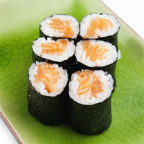 Salmon Maki Roll | Kojima Sushi