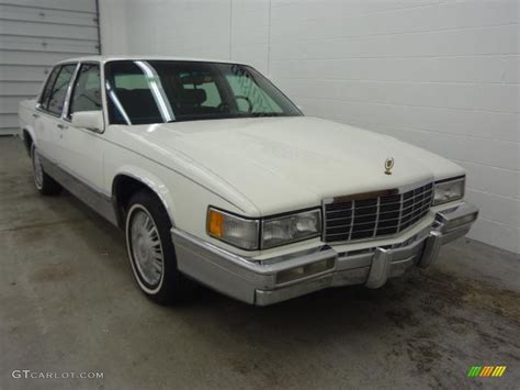 1992 Cadillac DeVille Sedan Exterior Photos | GTCarLot.com