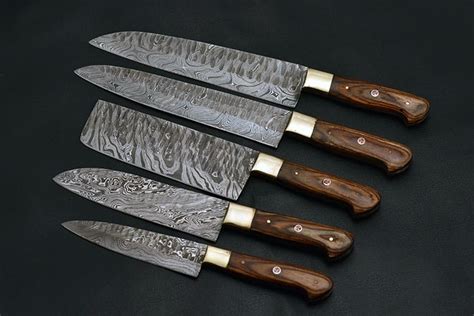 Best Damascus Kitchen Knife Sets 2025 - Knife Buzz - Expert Advice on ...