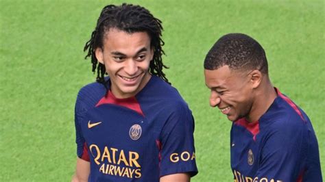 PSG's Mbappe Brothers Among 5 Most Popular Soccer Siblings Right Now