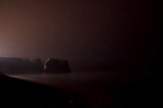 dark rocks | 589 sec exposure | Aaron Concannon | Flickr