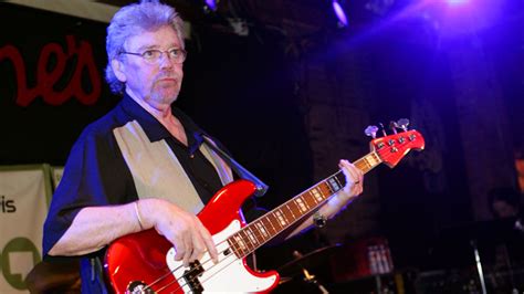 Bass Player Donald “Duck” Dunn Dies in Tokyo – NBC 6 South Florida