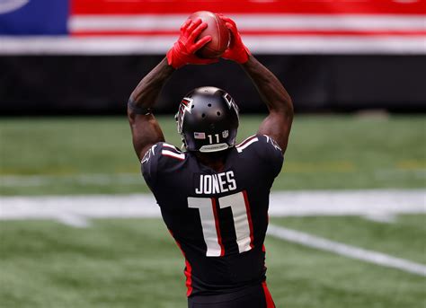 Julio Jones Net Worth [2024 Update]: Lifestyle, House - Players Bio