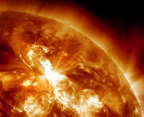 SCIENCE & TECHNOLOGY - Strongest solar storm since 2005 hitting Earth | Solar flare, Sunspots ...