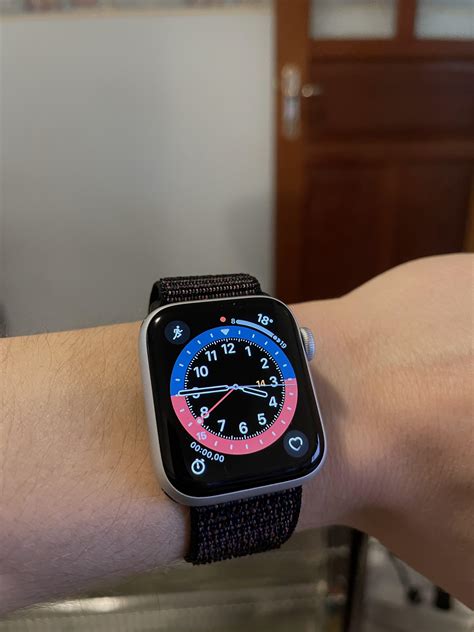 Finally bought my first Apple Watch (SE 40mm) : r/AppleWatch