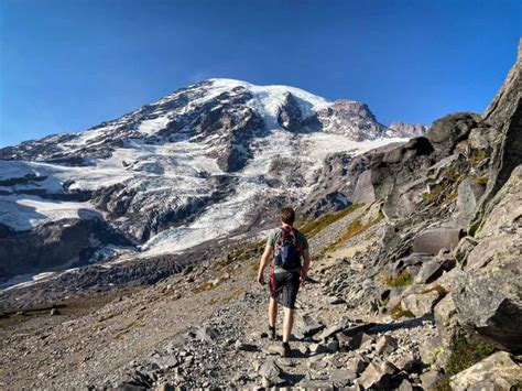 9 Best Places for Epic Views of Mount Rainier (Within the National Park ...