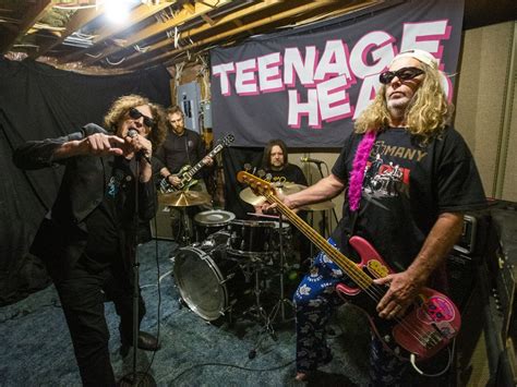 TEENAGE HEAD: Raw and energetic jam session with the legendary punk ...