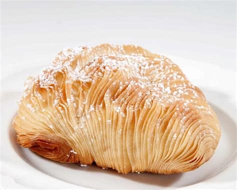 Authentic Italian Sfogliatelle Recipe | Napoli's delicious dessert