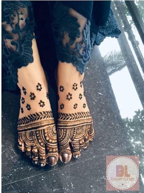 30+ Inspiration worthy Bridal Foot Mehndi Designs for 2019 Brides ...