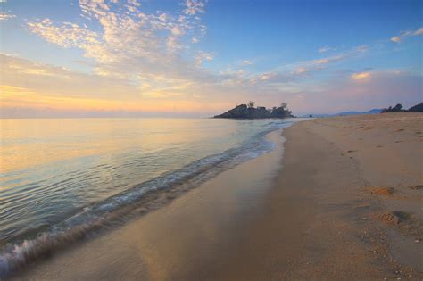 Sea and Sky Horizon Photo · Free Stock Photo