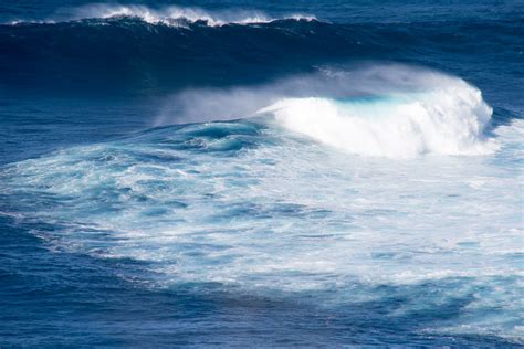 Waves at Jaws | Waves at Jaws Beach Pe'ahi, Maui 1/7/15 Cano… | Flickr