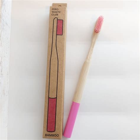 Pink bamboo toothbrush - Blueberry Den