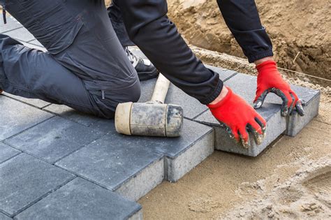 How To Properly Install Interlocking Concrete Blocks