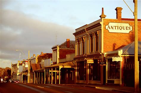 Kyneton VIC Accommodations, Shops, Houses for Rent, Botanic Gardens ...