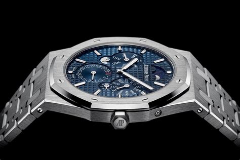 Audemars Piguet Royal Oak Perpetual Calendar White Ceramic 26579CB.OO.1225CB.01 - Hands-On, Price