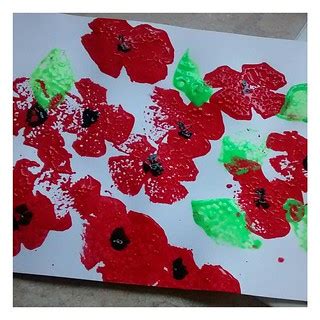 Remembrance Sunday painting / art with my 2 year old #todd… | Flickr