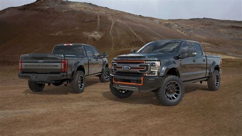 It's truck meets motorcycle: meet the Ford F-250 Harley Davidson Edition! Gmc Truck, Pickup ...