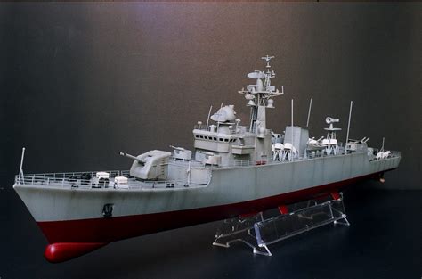 Chinese 'Jiang Hu' Class Frigate 1:200 - FineScale Modeler - Essential magazine for scale model ...