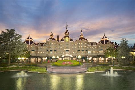 Disneyland® Hotel: 2019 Room Prices $504, Deals & Reviews | Expedia