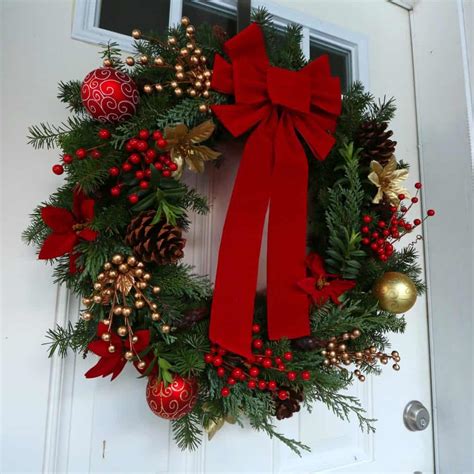 How To Make A Homemade Wreath For Christmas