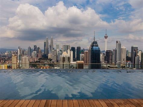 Kuala Lumpur Hotels with an Infinity Pool - Ten Minute Travel Break