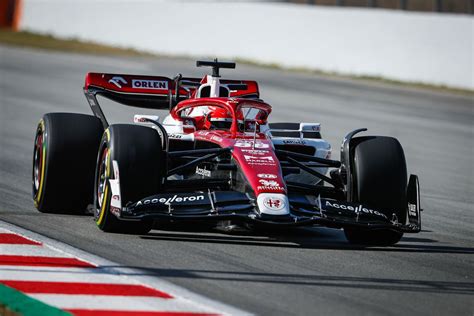 The Alfa Romeo F1 Team ORLEN C42 Is Revealed - MobSports