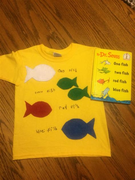 For Dr. Seuss Day. One Fish, Two Fish, Red Fish, Blue Fish. Tshirt w/felt fish. | Dr seuss ...