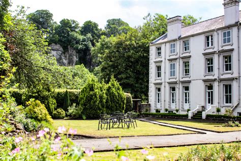 Peak District Spa Hotels: The Perfect Relaxing Getaway