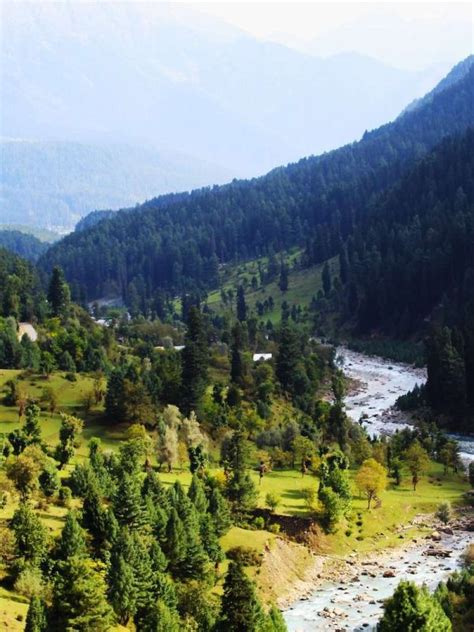 Nine Days Kashmir Package | Memorable and Joyful trip to valley.