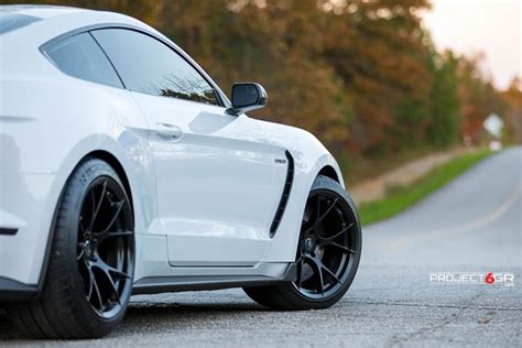 2018 White Mustang With Black Rims | Eumolpo Wallpapers