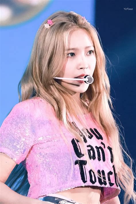 10 Times Red Velvet's Yeri Totally Blew Us Away With Her Gorgeous Stage ...