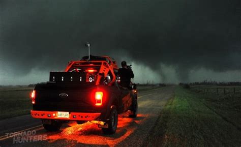 Storm chasers flock to Alberta as weather worsens | CBC News