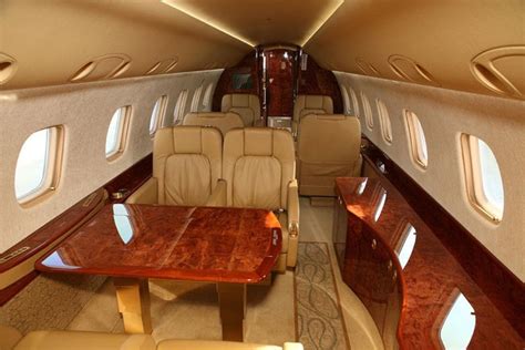 Jet Airlines: embraer legacy 600 interior