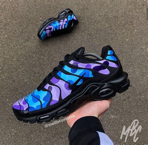 Would you cop these custom painted Nike TN sneakers done by ...