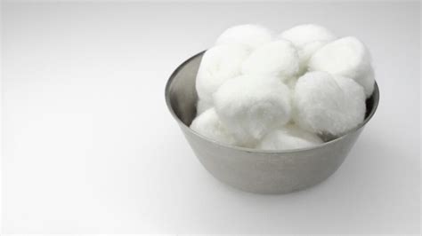 Risky 'Cotton Ball Diet' Making Comeback Among Teenage Girls ...