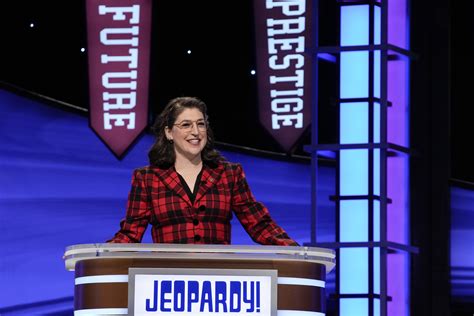 Jeopardy! host Mayim Bialik RIPS viewers for slamming her controversial ...