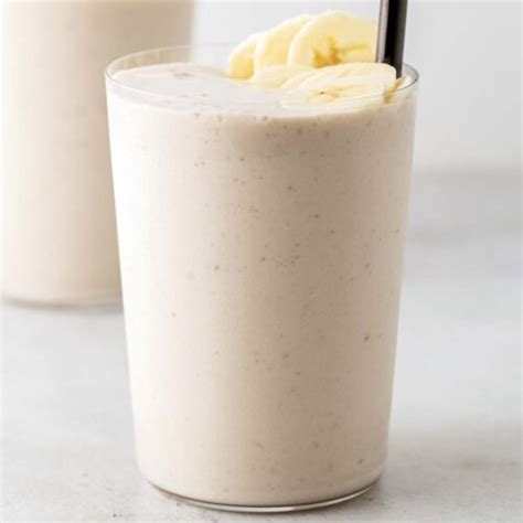 Greek Yogurt Smoothie - Smoothies and Shakes