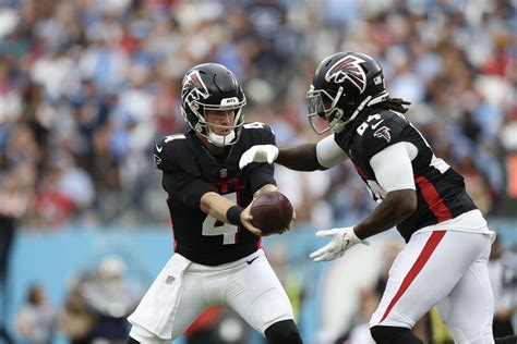 3 Up, 3 Down for Falcons: Atlanta’s offensive question marks - The Falcoholic