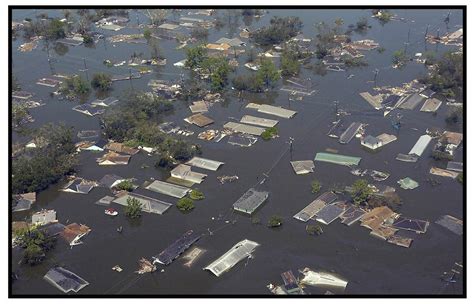 Remembering Hurricane Katrina: Look back on photos of the storm ...