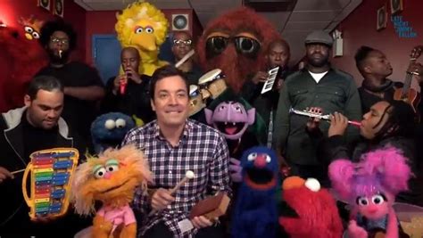 'Sesame Street' muppets join Jimmy Fallon, The Roots for theme song ...