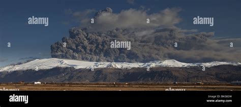 Volcanic Ash Cloud from Eyjafjallajokull Volcano Eruption, Iceland Stock Photo - Alamy