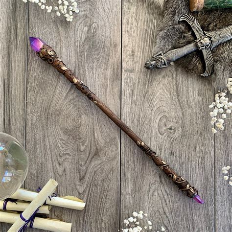 Dark Crystal Wand Purple and Gold Wand Hand Carved Magic | Varinhas, Varinha, Oficina das bruxas