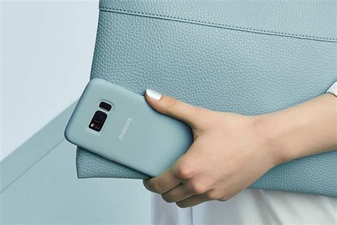 Our Favorite Samsung Galaxy S8 Accessories & Where to Buy Them