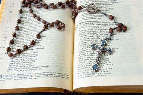 Why Every Catholic Should Carry A Rosary