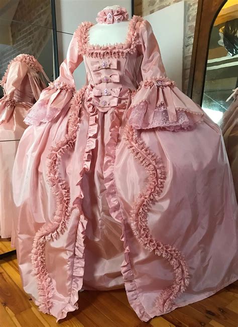 Pink barbie inspired rococo dress | Vestiti vittoriani, Abbigliamento ...