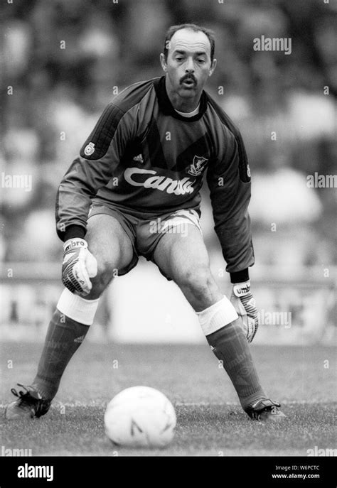 Bruce grobbelaar football Black and White Stock Photos & Images - Alamy