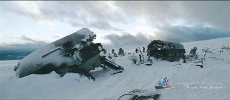 The Grey Movie Trailer - Plane Crash, Wolves, and Agony in this ...