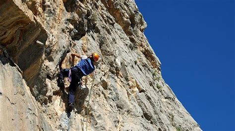 Rock climbing in El Chorro in Spain, near Málaga. Rock Climbing trip. Certified leader