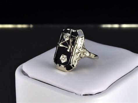 LEA LANE JEWELRY : 10k White Gold Onyx & Diamond Eastern Star Masonic Ring