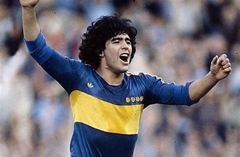 Life and Career of Diego Maradona, the Golden Boy of the World Football ...